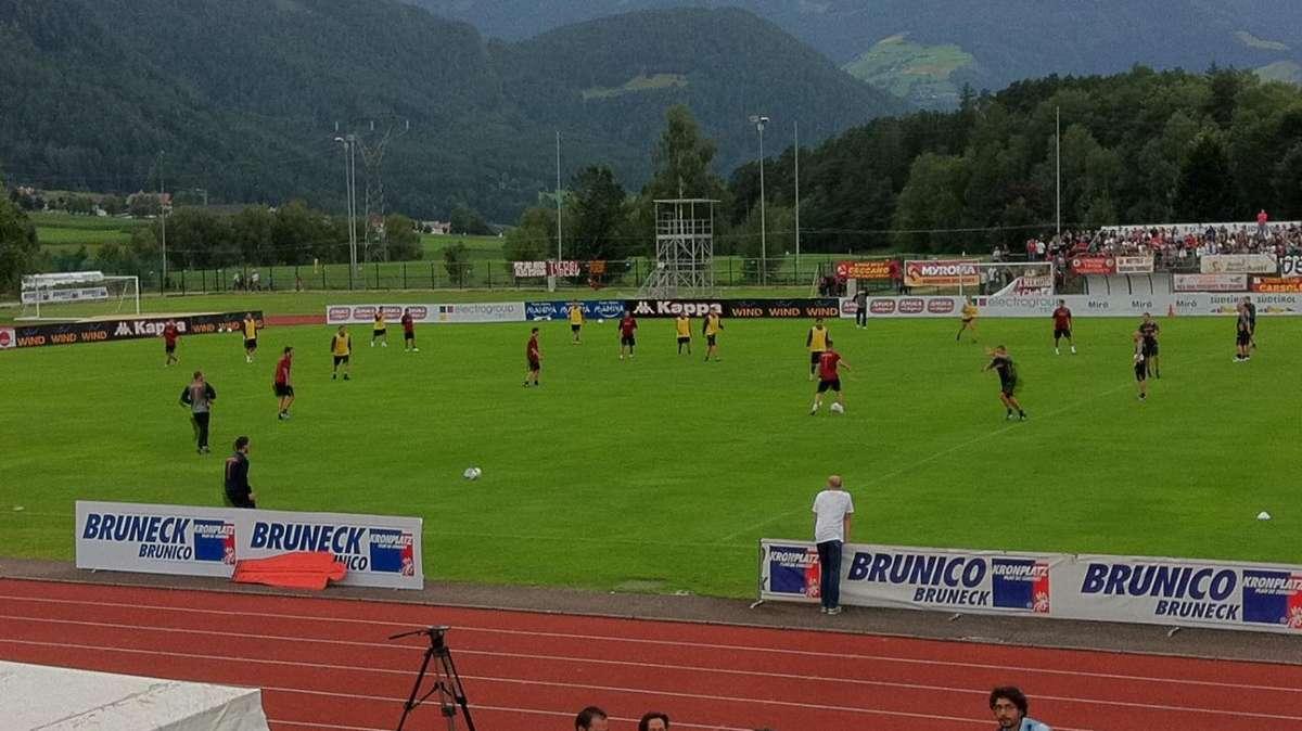 RISCONE - Termina la sessione di allenamento. Luis Enrique prova il tridente Totti-Menez-Vucinic FOTO!