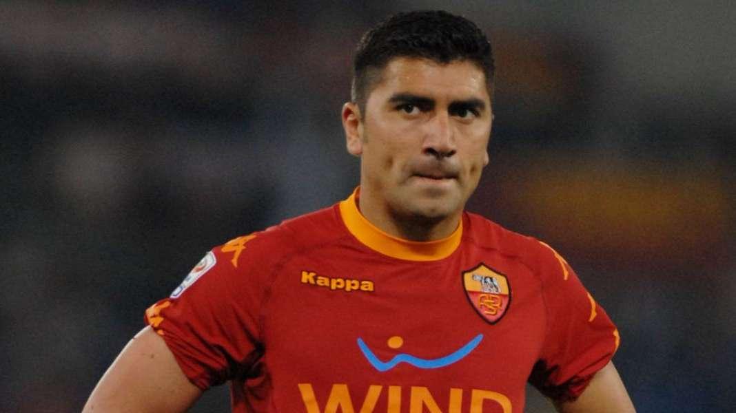 Pizarro: "La Roma ha bisogno di un trofeo importante"