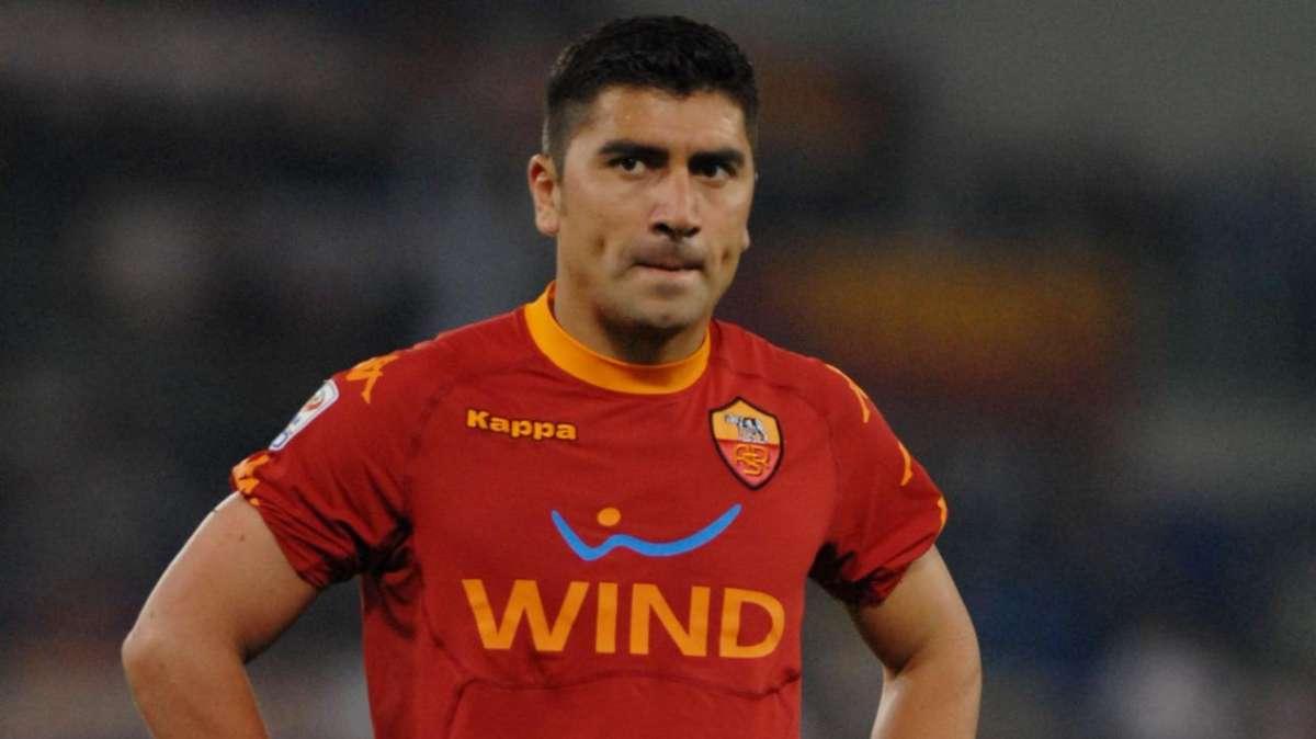 Pizarro: "Non potevo rifiutare la chiamata di Montella. La Roma ha fatto le sue scelte"