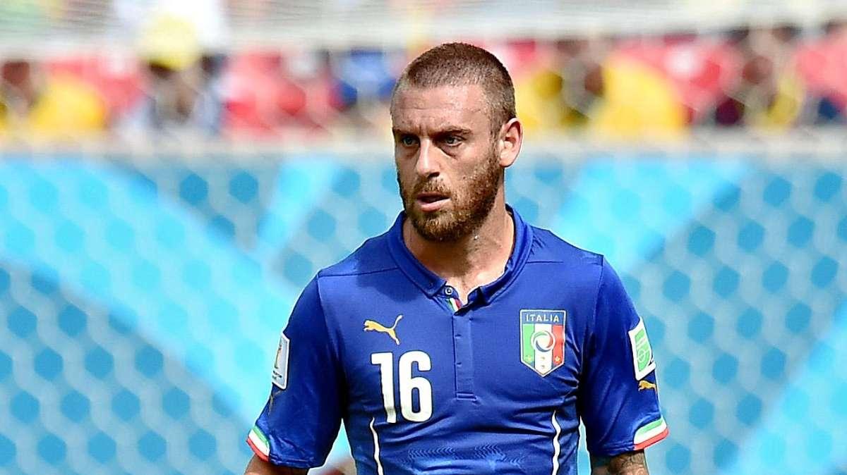 Italia, De Rossi: "Ripartire da uomini veri e non da figurine e personaggi"