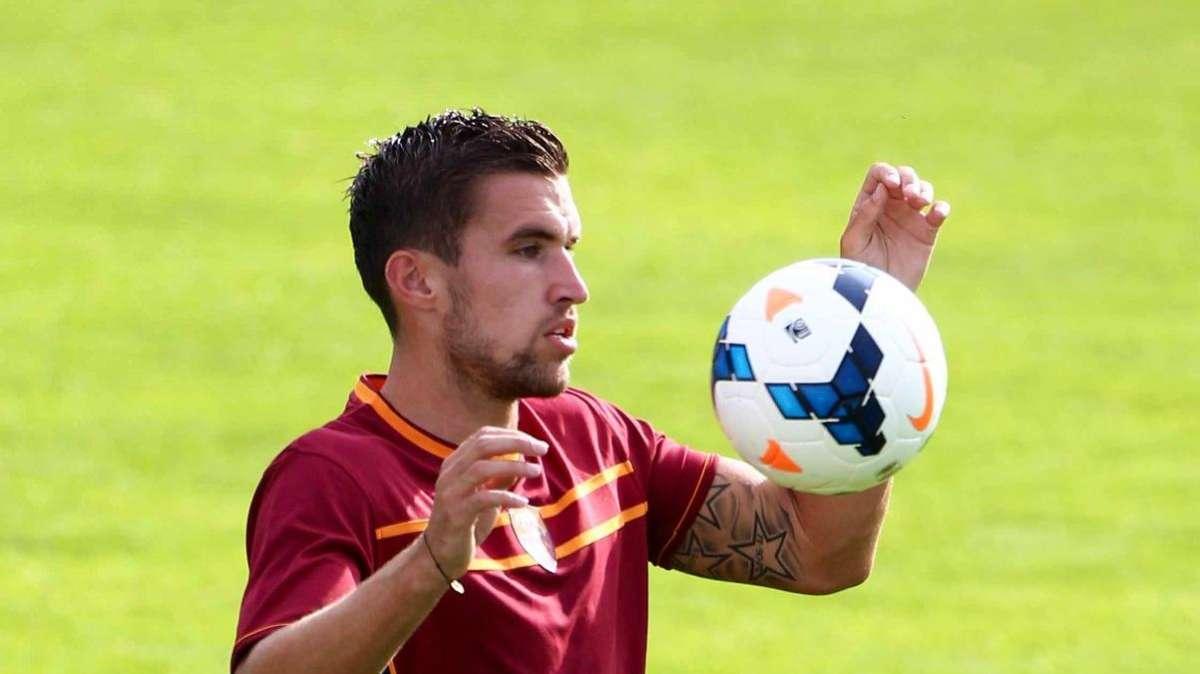 Strootman si prende la Roma, il pallone viaggia veloce e con precisione