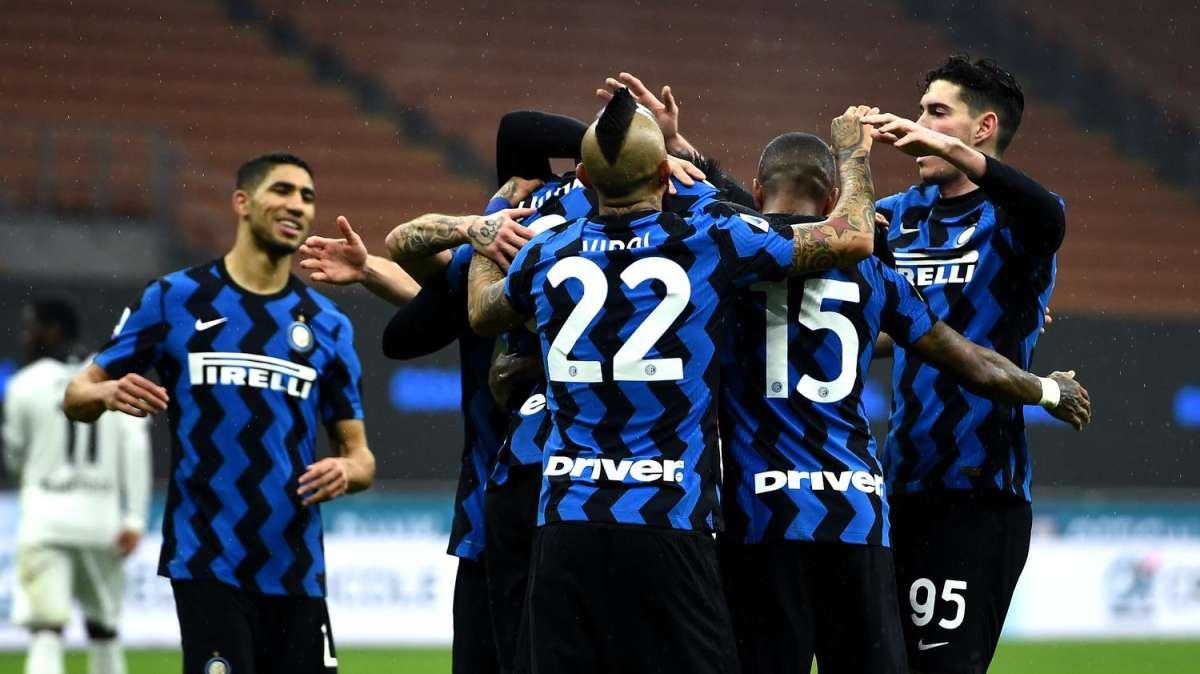 Cambio Campo - Ancona: "La Roma può essere un'outsider per lo scudetto, ma deve trovare continuità e sbloccarsi con le big. Lukaku sta bene e sarà del match"