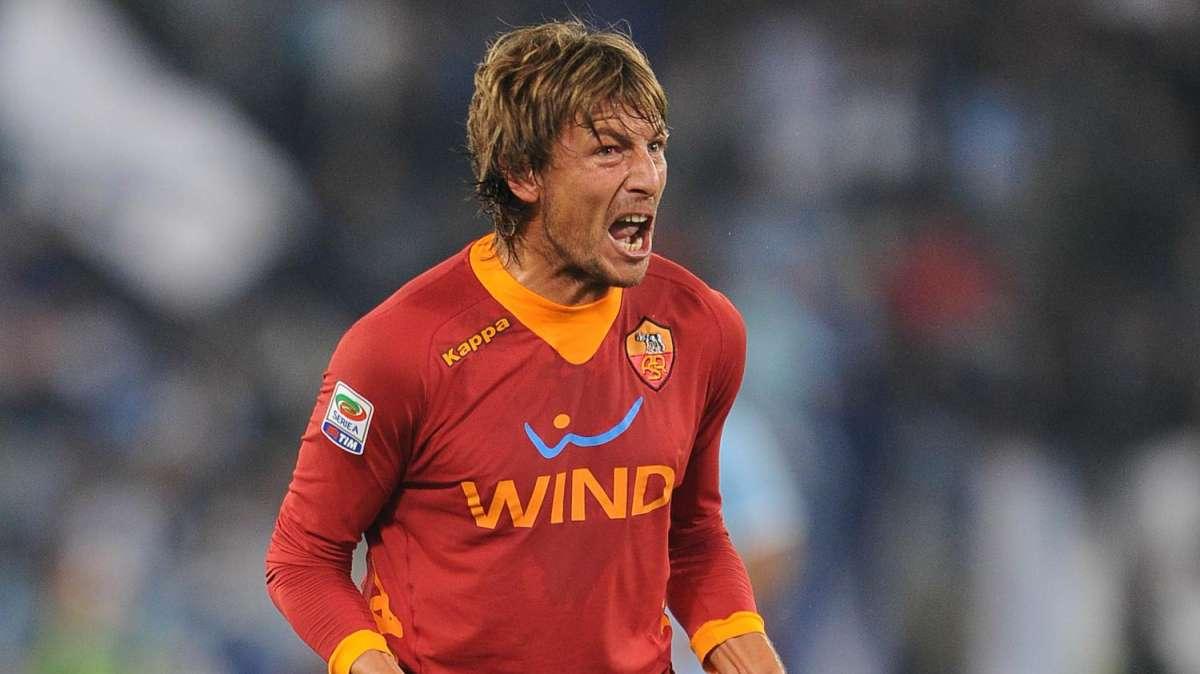 Trigoria - Domani alle 12.00 parlerà Heinze in conferenza stampa