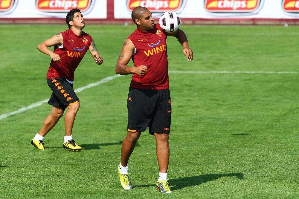 Accadde oggi - Cicinho: "Ho bisogno di bere fino a svenire". Baldini: "Totti deve liberarsi della sua pigrizia". Adriano tira e colpisce un bar