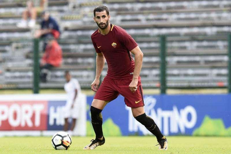Striscione dei tifosi del Lione per Gonalons. Il ringraziamento dei giocatore