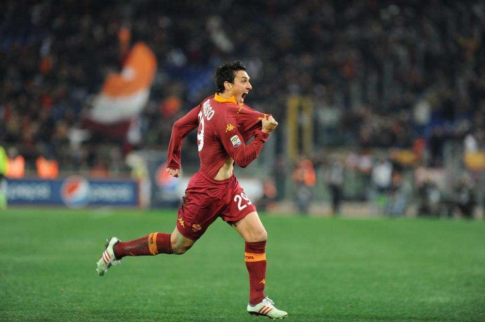 Accadde oggi - Conti: "Con Spalletti sono rimasto male, ha sbroccato nel momento di difficoltà". Burdisso: "A Roma se perdi possono tirarti le uova"