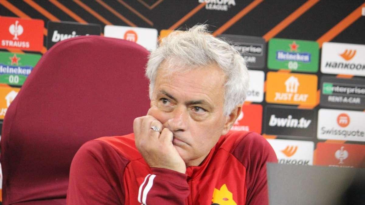 Oggi alle 12:30 la conferenza stampa di Mourinho