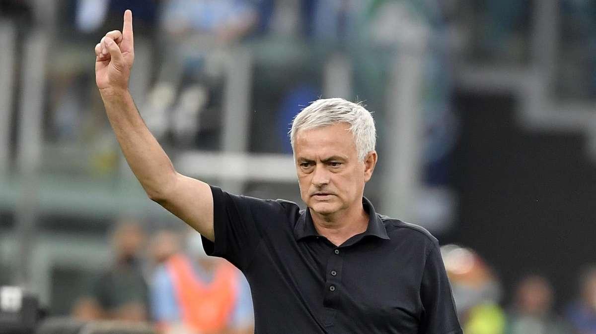 Mourinho: "Darboe? È bravo e giovane. Oggi c’è la squadra base, Ibanez e Cristante hanno sempre giocato e oggi riposano"