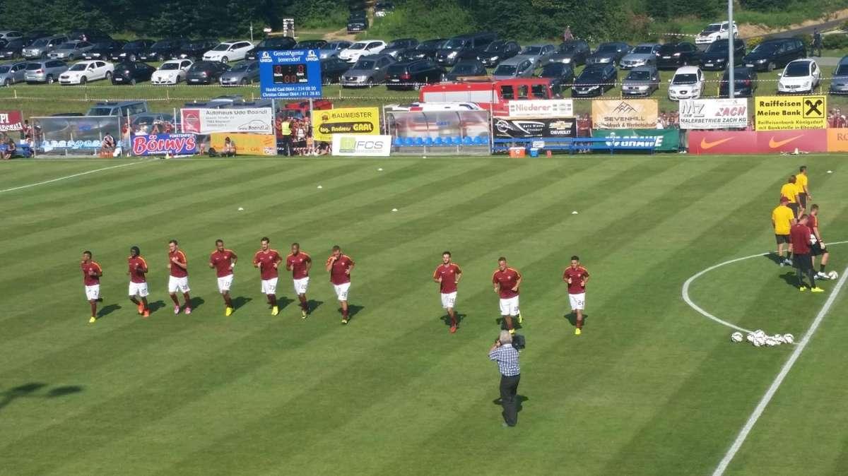 BAD WALTERSDORF - Palestra e campo per la squadra