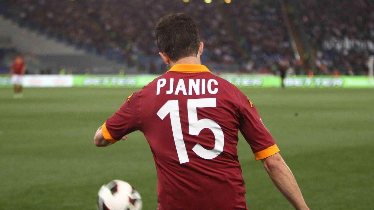 Facebook, Pjanic: "Non vedo l'ora di scendere in campo"