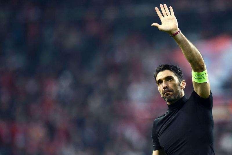 Accadde oggi - Sabatini: "Alcune cose dette da Garcia non sono state molto gradite". Ancora il ds: "Sissoko è un menestrello alla ricerca di una corte che lo alberghi. Buffon: "Con Totti ho parlato della possibilità di venire alla Roma"