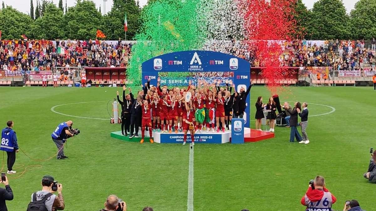 Roma Femminile, la prima intervista di Viens: "Felice per aver scelto un progetto così importante. Vogliamo rivincere il campionato e andare avanti in Champions League". VIDEO!