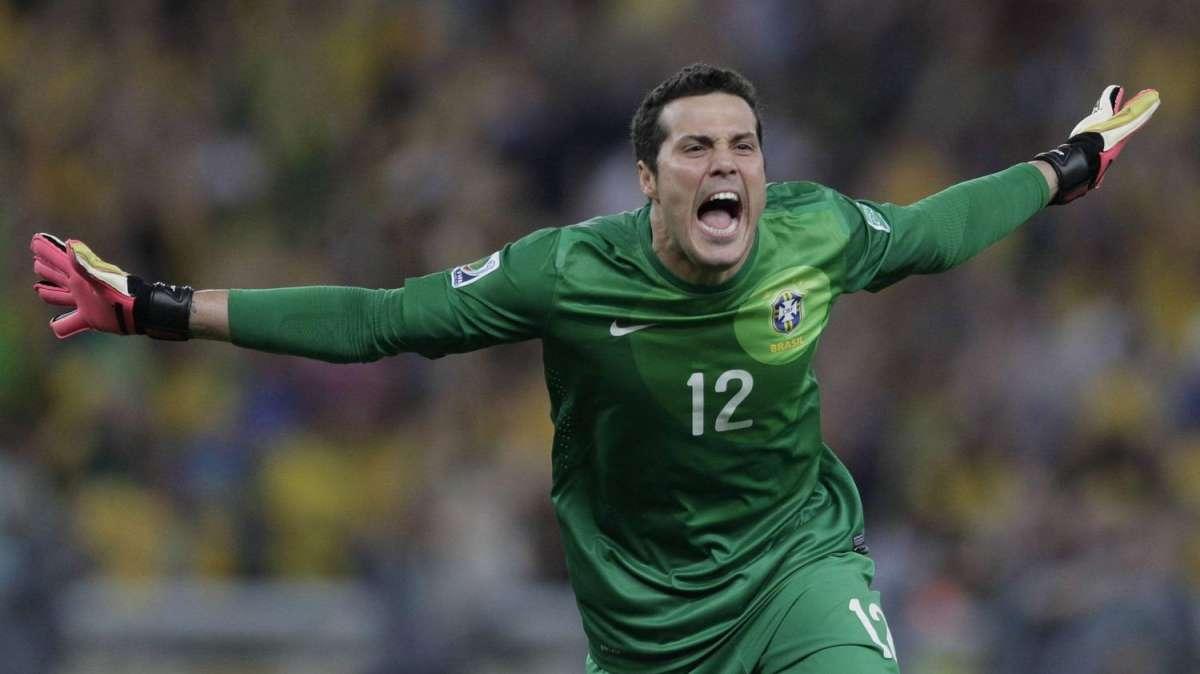 De Luca, ag. Fifa: "Credo che Julio Cesar andrà al Napoli"