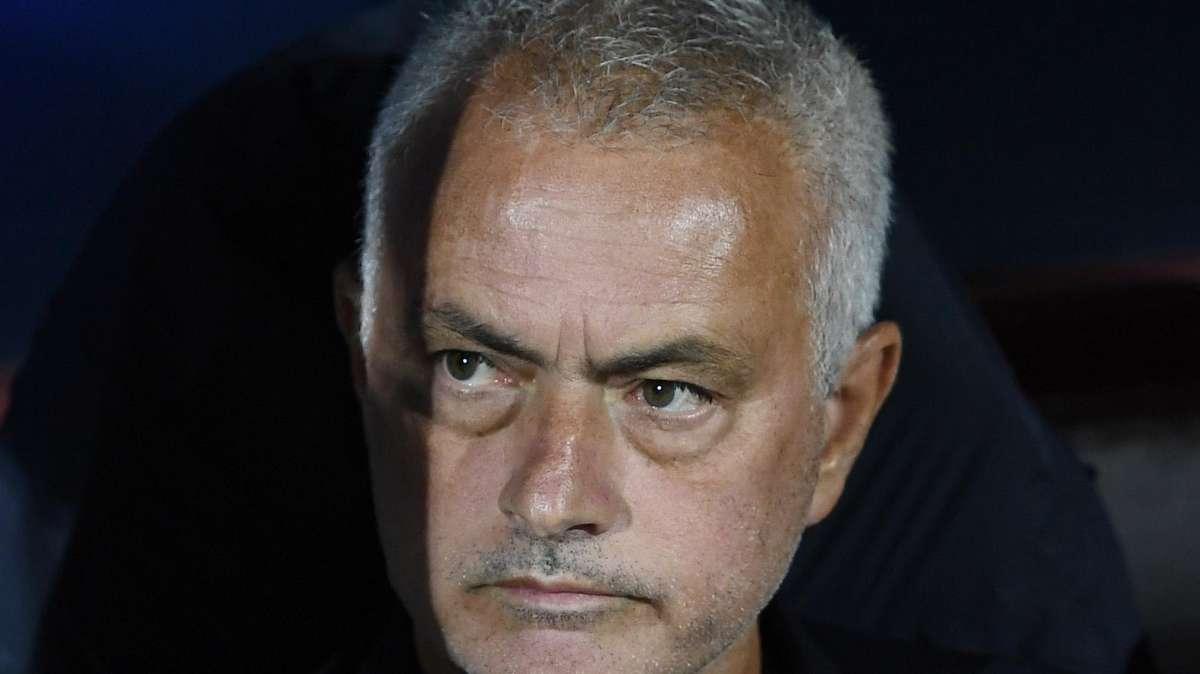 TRIGORIA - Mourinho: "Gioca Matic al posto di Zaniolo, andiamo a Torino per cercare di vincere. Il girone è molto duro"