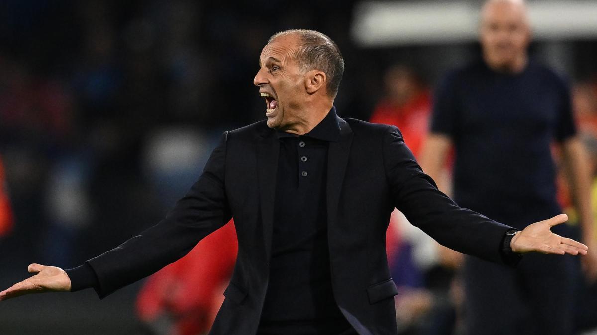 Napoli, Allegri difende la sua squadra: "Alcuni ragazzi criticati oltremodo"