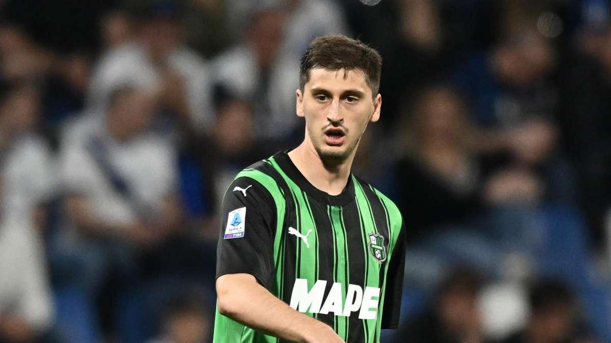 Kumbulla su Instagram: "Italia e Albania mi rappresentano"