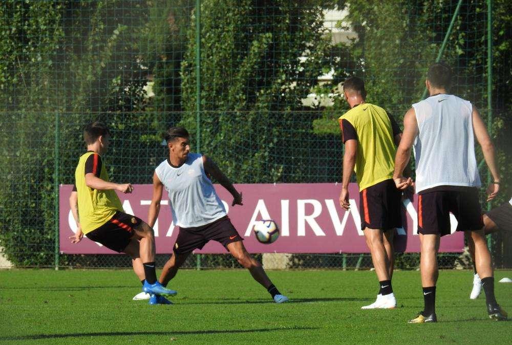 TRIGORIA - Lavoro atletico nella sessione mattutina d'allenamento. Differenziato in campo per Gerson