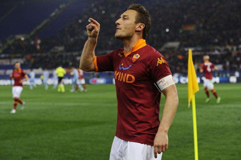Accadde oggi - Derby in parità, Totti risponde ad Hernanes. Tare: "Per noi arrivare prima della Roma è più importante della Coppa Italia"