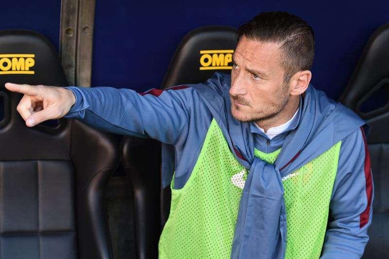 Totti si traveste da mago per uno spot 10 e Lotto