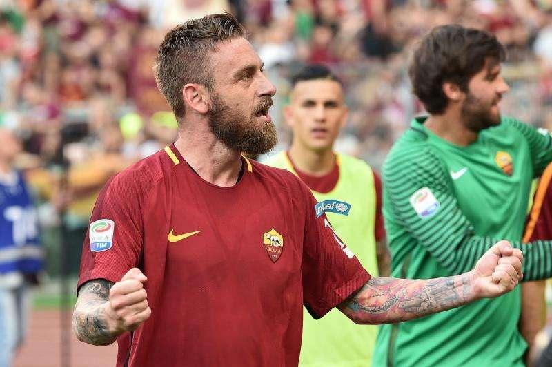 UEFA.com: "De Rossi fra le bandiere d'Europa: il successore di Totti"