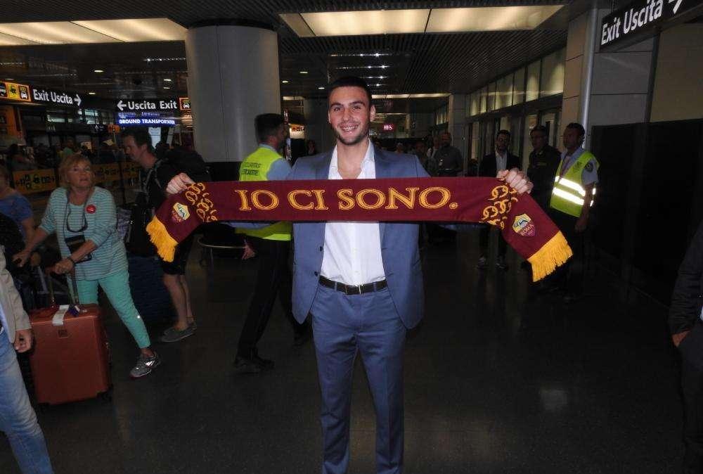 LA VOCE DELLA SERA - Il terzo portiere Fuzato atterrato a Roma: visite mediche insieme a Dzeko e Strootman. Domani alle 16 la presentazione di Marcano