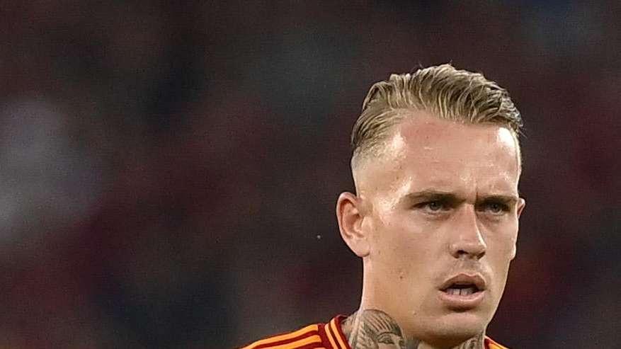 Karsdorp: "Amo giocare per la Roma, voglio lottare per questa maglia. Voglio andare avanti in Europa League e provare a vincerla"