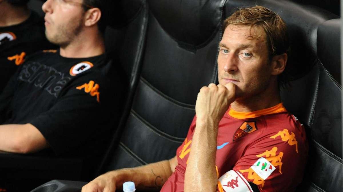 Totti: "La carriera di Panucci è da ammirare"