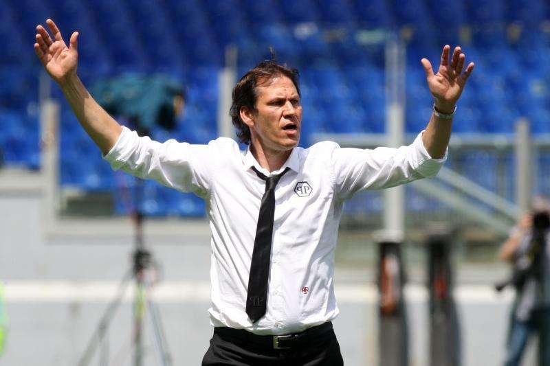 Garcia: "Il gol della Lazio a Genova? Irregolare". VIDEO!