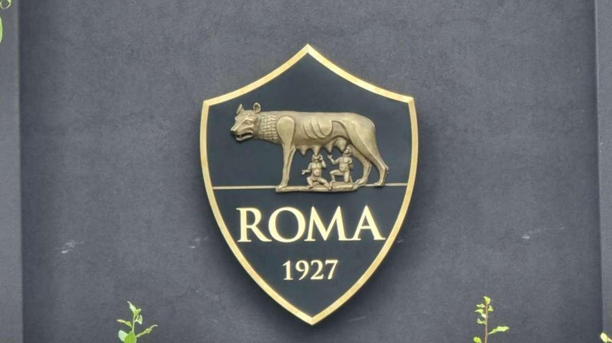 TRIGORIA - La rifinitura in vista della gara contro il Torino: Dybala e Karsdorp in gruppo