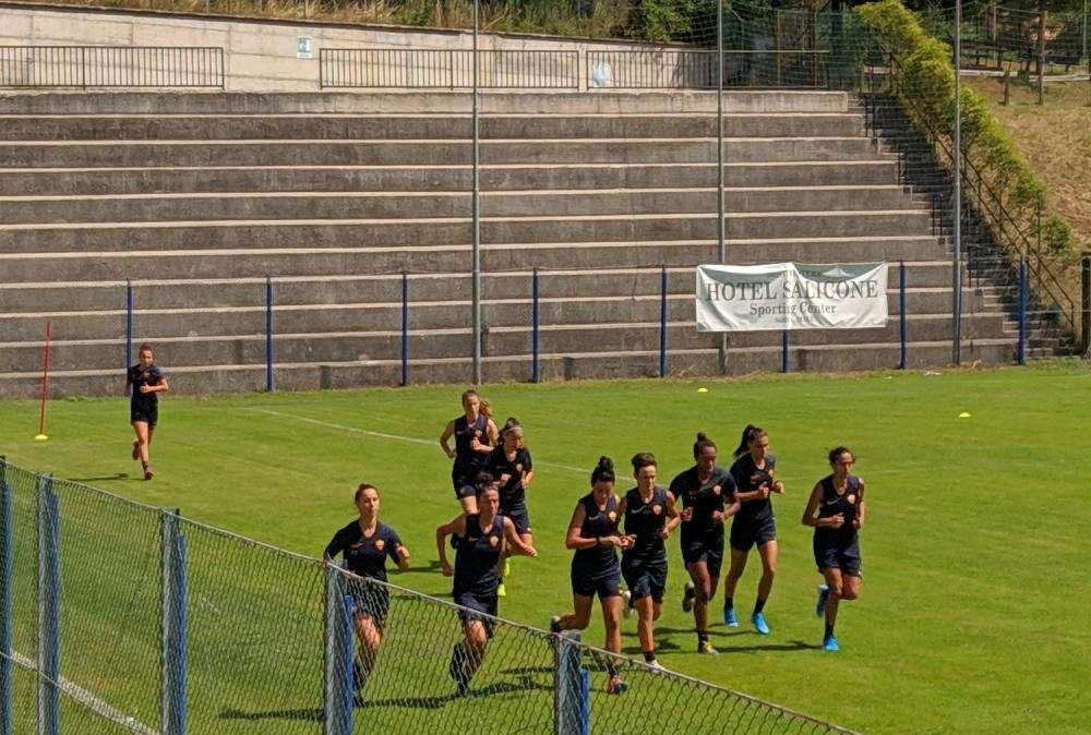 NORCIA - Alle 18 le ragazze di Bavagnoli impegnate in un evento di Roma Cares