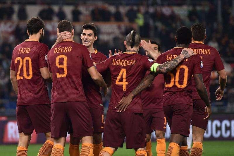 Twitter, gaffe della UEFA Champions League che si dimentica la Roma. Poi la correzione 