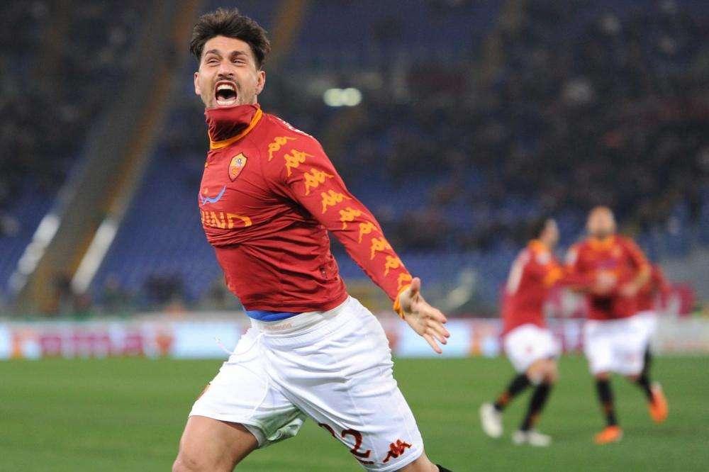 Accadde oggi - Zamparini: "Se non avessi già il Palermo, la Roma la prenderei io". El Shaarawy atterra a Roma, Borriello va al West Ham