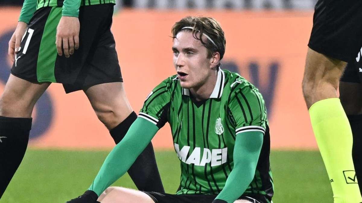 Sassuolo, Thorstvedt esce per infortunio al 37': da valutare le condizioni