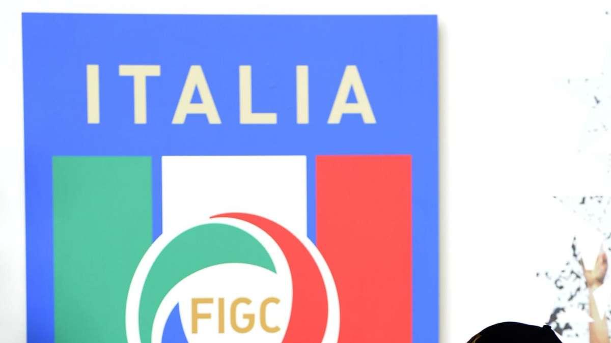 Calcio: desk interforze contro i violenti