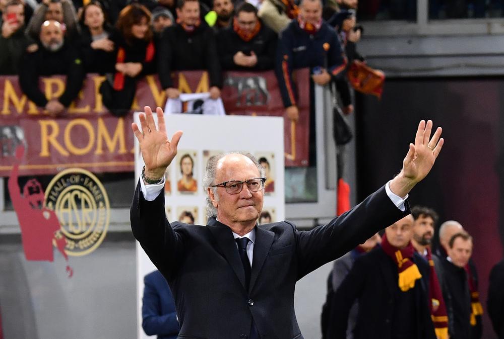 Falcao ricorda il suo arrivo alla Roma: "46 anni da quel giorno. Grazie, Roma"