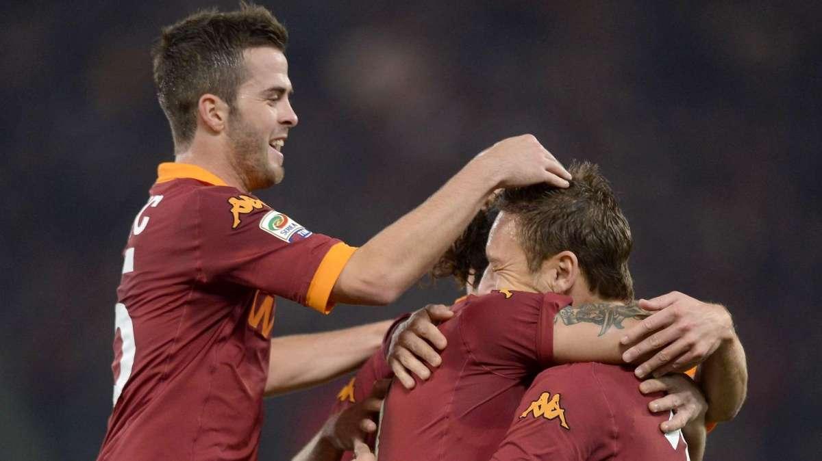 LA VOCE DELLA SERA - Roma show, 4-2 al Milan. Zeman: "De Rossi ha fatto una grande partita". Stadio, annuncio in Florida?