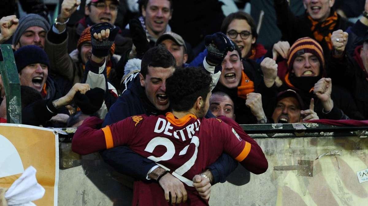 Destro: "Mi sono sbloccato dopo il primo gol alla Roma. Osvaldo me lo aveva pronosticato a Siena"