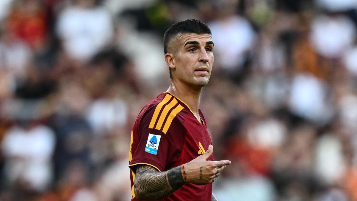 Roma-Inter - Striscione per Mancini: "In un calcio fatto di quattrini hai dato ascolto al cuore"
