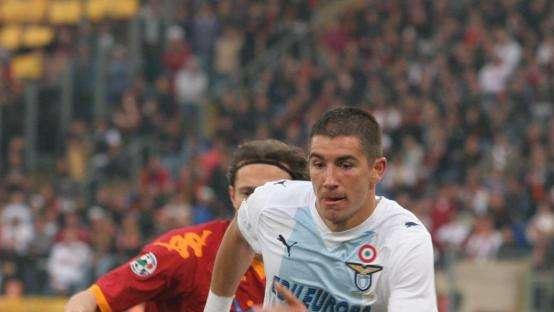 Da romanisti a laziali, da laziali a romanisti: Kolarov l'ultimo a compiere il grande passo