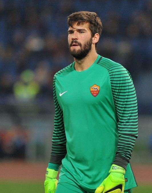Twitter, Alisson a Totti: "È stato un onore giocare con te". FOTO!