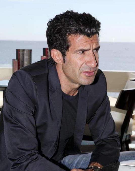 Twitter, Figo e gli auguri a Totti: "Scusa se nel 2000 ti ho rubato il Pallone d'Oro, lo meritavi tu". VIDEO!