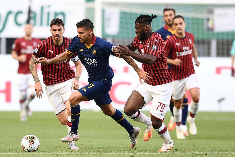 Milan-Roma 2-0 - La gara sui social: "Giocando così è molto anche arrivare sesti. Ho spento dopo il primo tempo"