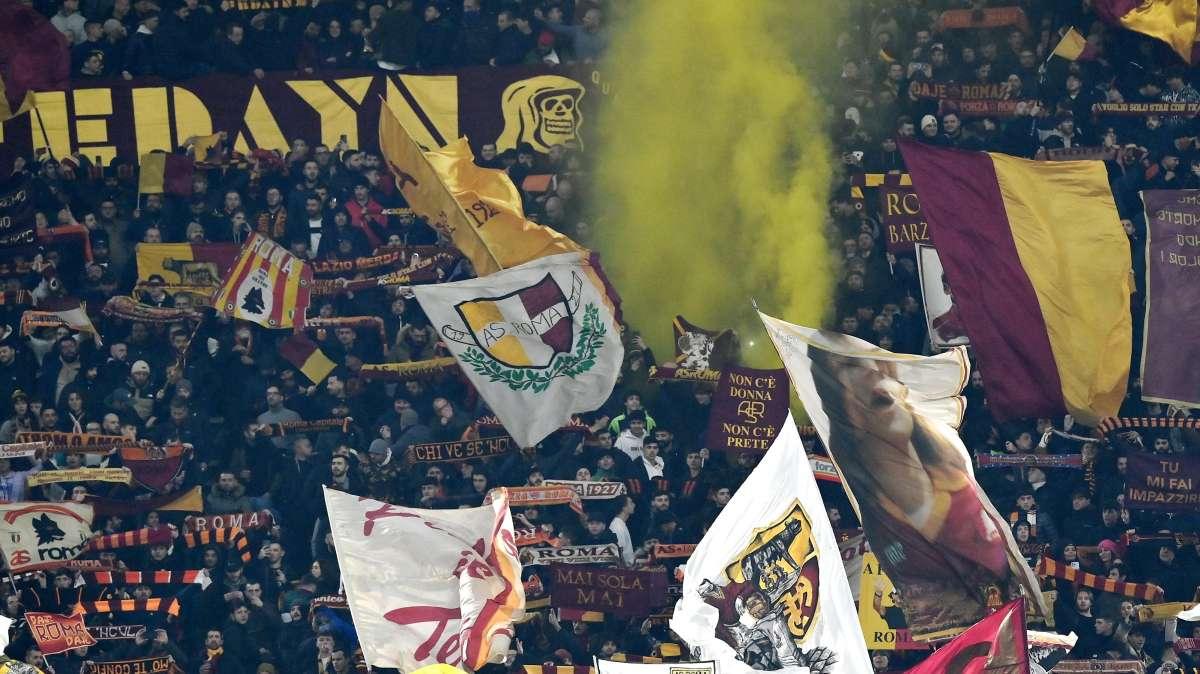 LA VOCE DELLA SERA - VG, Zaniolo si allena da solo. Mourinho: "Purtroppo Zaniolo rimarrà. Smalling e la società devono trovare l'accordo. Karsdorp fuori rosa? Dipende da lui". Napoli, Spalletti: "Sarà uno scontro diretto per lo scudetto"