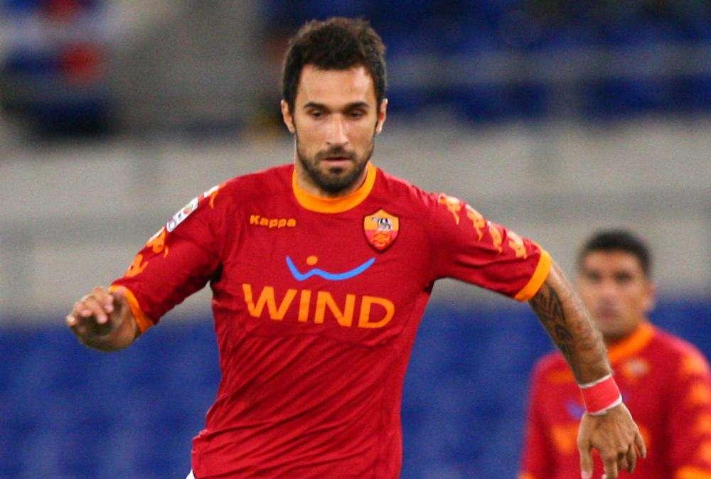 Roma-Basilea, i convocati: a sorpresa fuori Vucinic e Menez. Out anche De Rossi