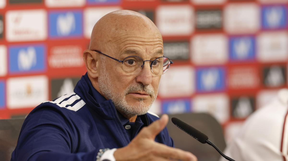 Pallone d'Oro, De La Fuente miglior allenatore maschile