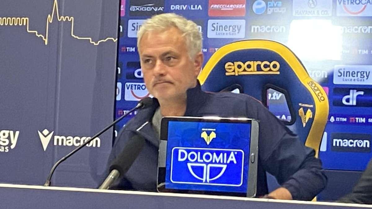 Mourinho: "Il derby non mi interessa per niente. Quando un allenatore pensa a una partita e non alla prossima, di solito non finisce bene. Zaniolo? Spero possa giocare giovedì"