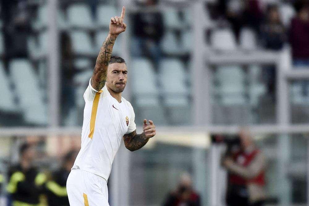 Kolarov: "Inutile parlare di scudetto dopo poche partite. Ora sfruttiamo i due match in casa"