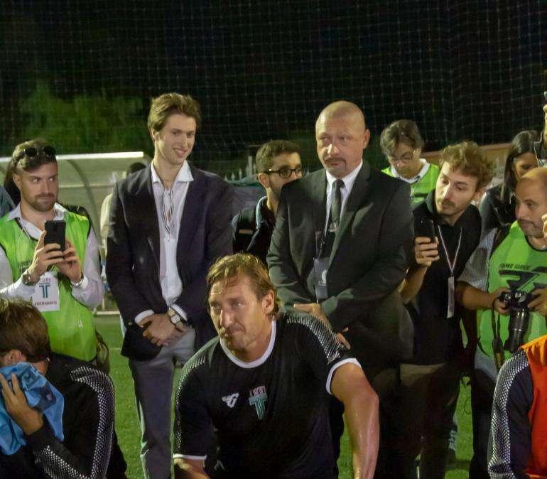 Lega Calcio a 8 - Debutto con vittoria per la squadra di Totti: "Domani chiamerò Pellegrini". FOTO! VIDEO!