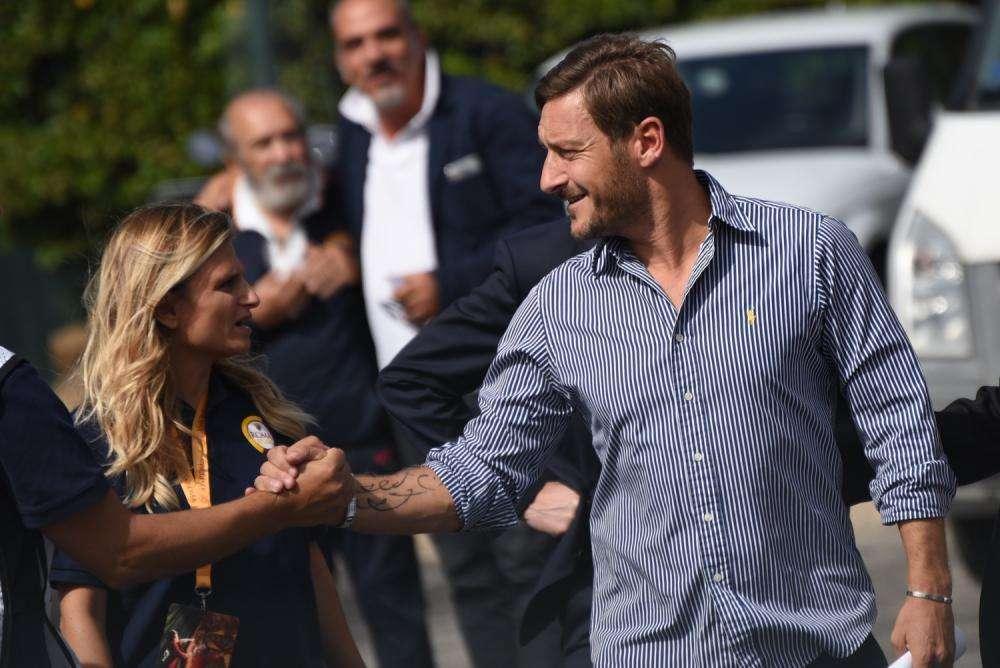 Totti: "Veretout e Mkhitaryan sono due pedine che mancavano alla Roma. Una settimana fa già si parlava di crisi..."