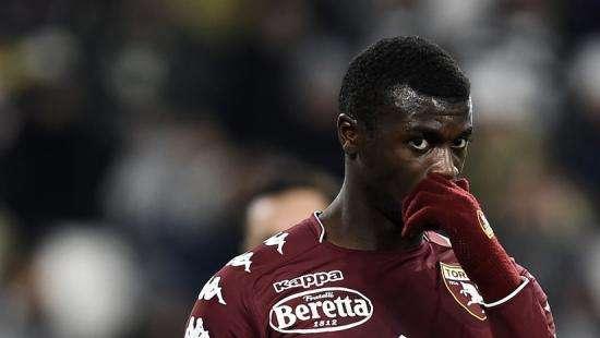 Torino, contusione nasale per Niang: domani sarà operato, mercoledì può allenarsi con la mascherina